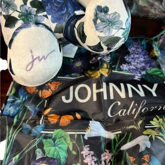 JOHNNY WAS Pretty Dancer Bear + Botanical Butterfly Tote NWT - Picture 9 of 9